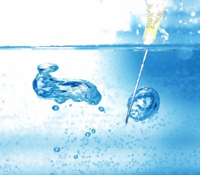 jeringuilla-agua_1160-305